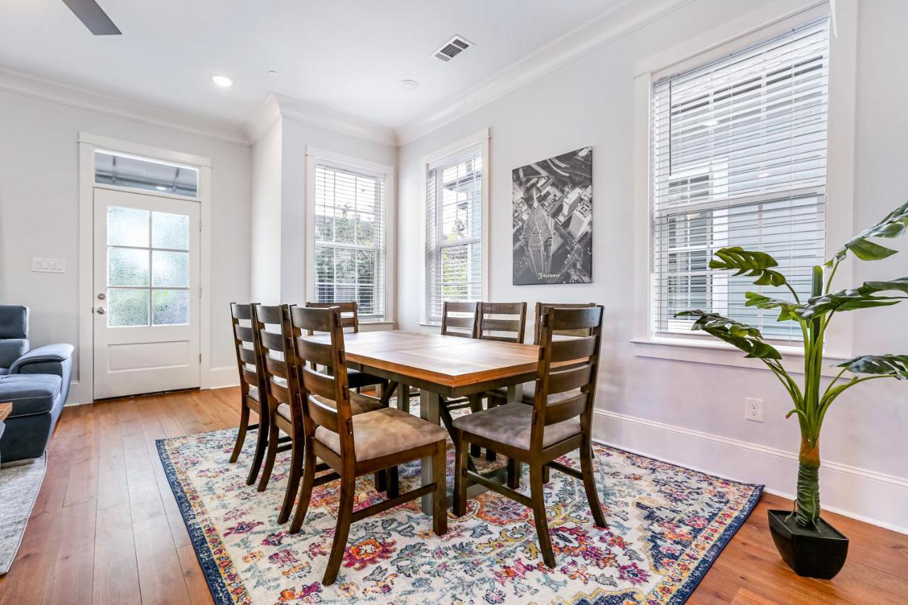 ニューオーリンズHosteeva Chic Urban Retreat W Pool Steps To St Charles Ave And Near Bourbon Stアパートメント エクステリア 写真