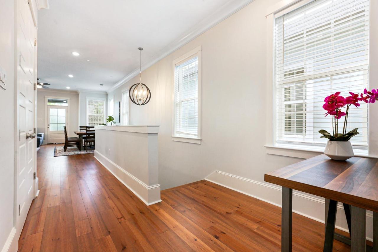 ニューオーリンズHosteeva Chic Urban Retreat W Pool Steps To St Charles Ave And Near Bourbon Stアパートメント エクステリア 写真