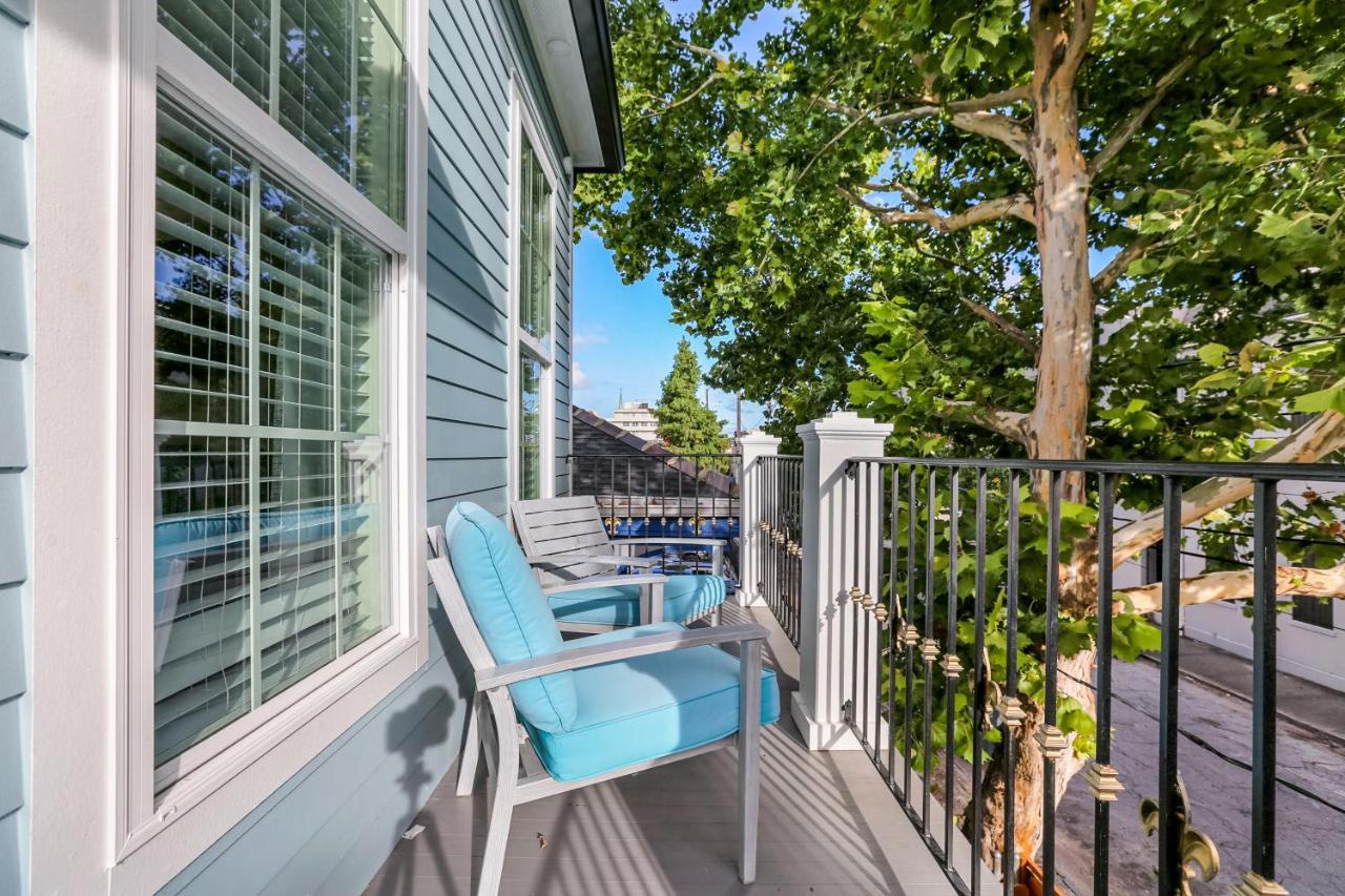 ニューオーリンズHosteeva Chic Urban Retreat W Pool Steps To St Charles Ave And Near Bourbon Stアパートメント エクステリア 写真