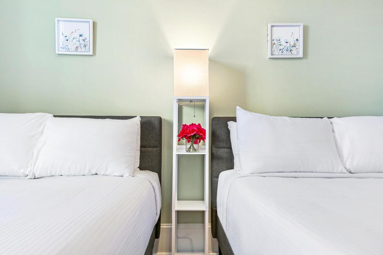 ニューオーリンズHosteeva Chic Urban Retreat W Pool Steps To St Charles Ave And Near Bourbon Stアパートメント エクステリア 写真