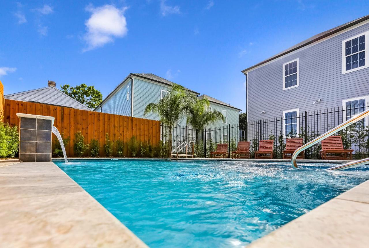ニューオーリンズHosteeva Chic Urban Retreat W Pool Steps To St Charles Ave And Near Bourbon Stアパートメント エクステリア 写真